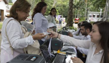 Así puedes reclamar tu escarapela para el Festival Gabo