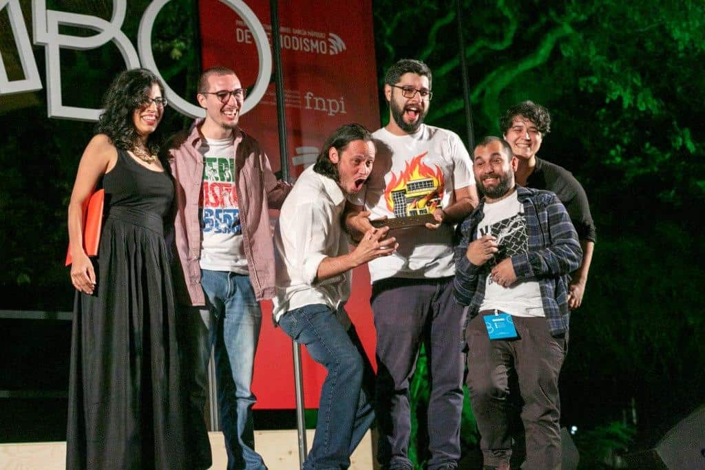 Equipo de El Surtidor, de Paraguay, ganadores del Premio Gabo 2018 categoría Innovación. Foto: Julián Roldán/Fundación Gabo. Equipo de El Surtidor, de Paraguay, ganadores del Premio Gabo 2018 categoría Innovación. Foto: Julián Roldán/Fundación Gabo.