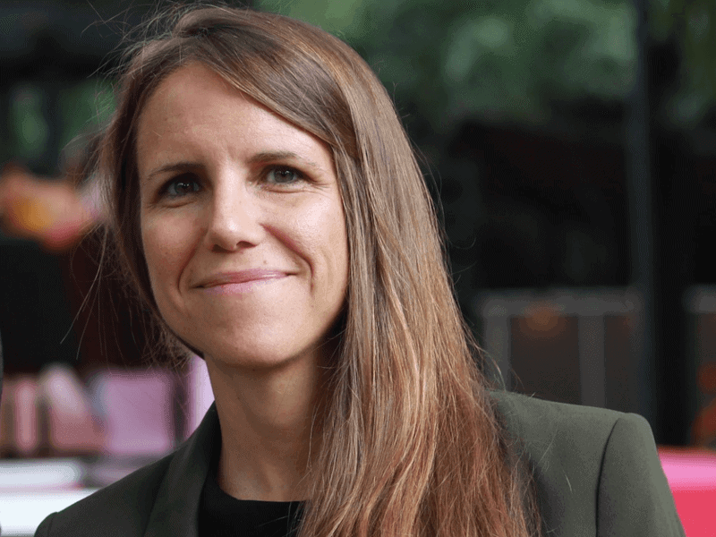 Hay que tener conversaciones honestas: Almudena Toral