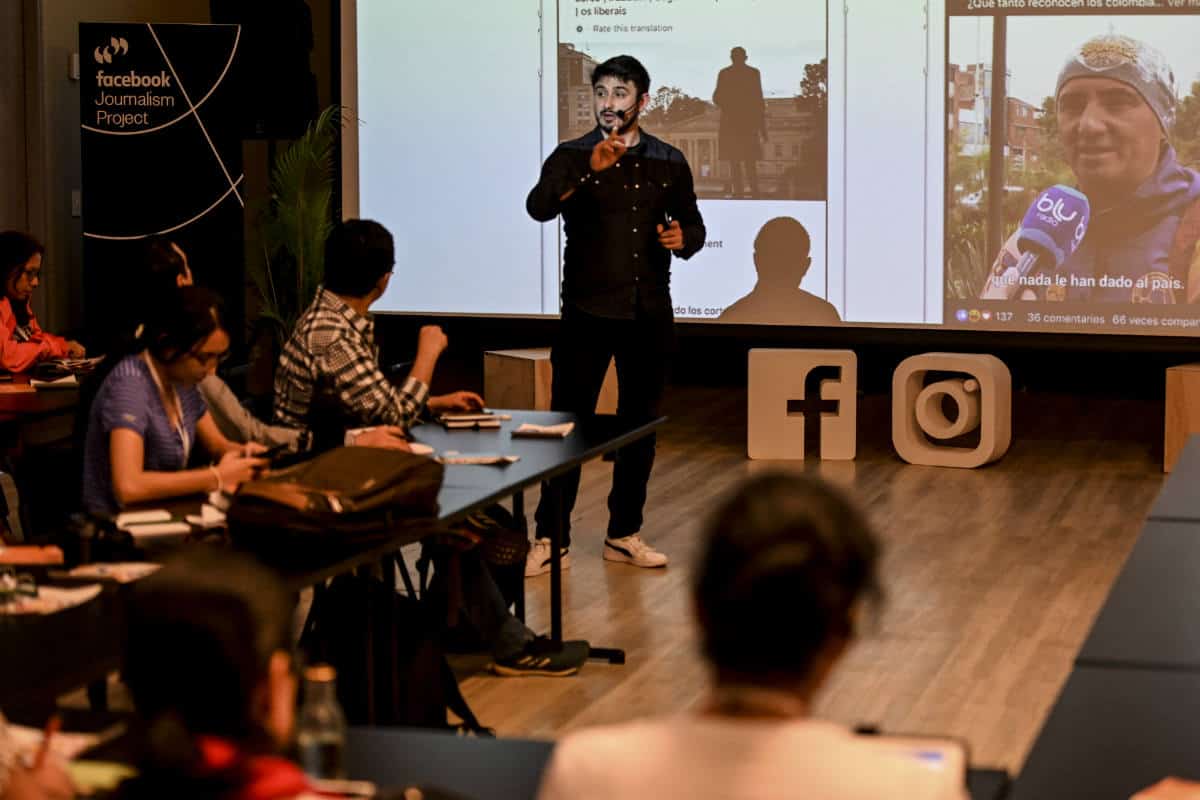 Alejandro Gonzalez durante el Taller Facebook para elecciones. Foto: Joaquin Sarmiento / Fundación Gabo